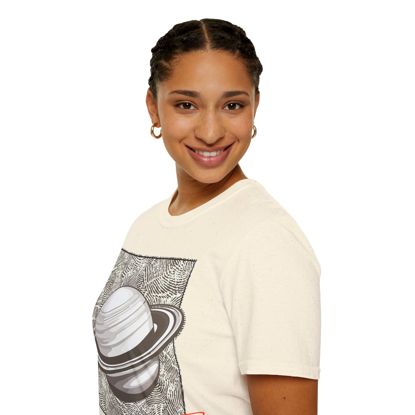 Dreamy Saturn Aesthetic Shirt – Space-Inspired Fashion Tee – Galaxy Text Design – Celestial Style T-shirt – Cosmic Trendy Top