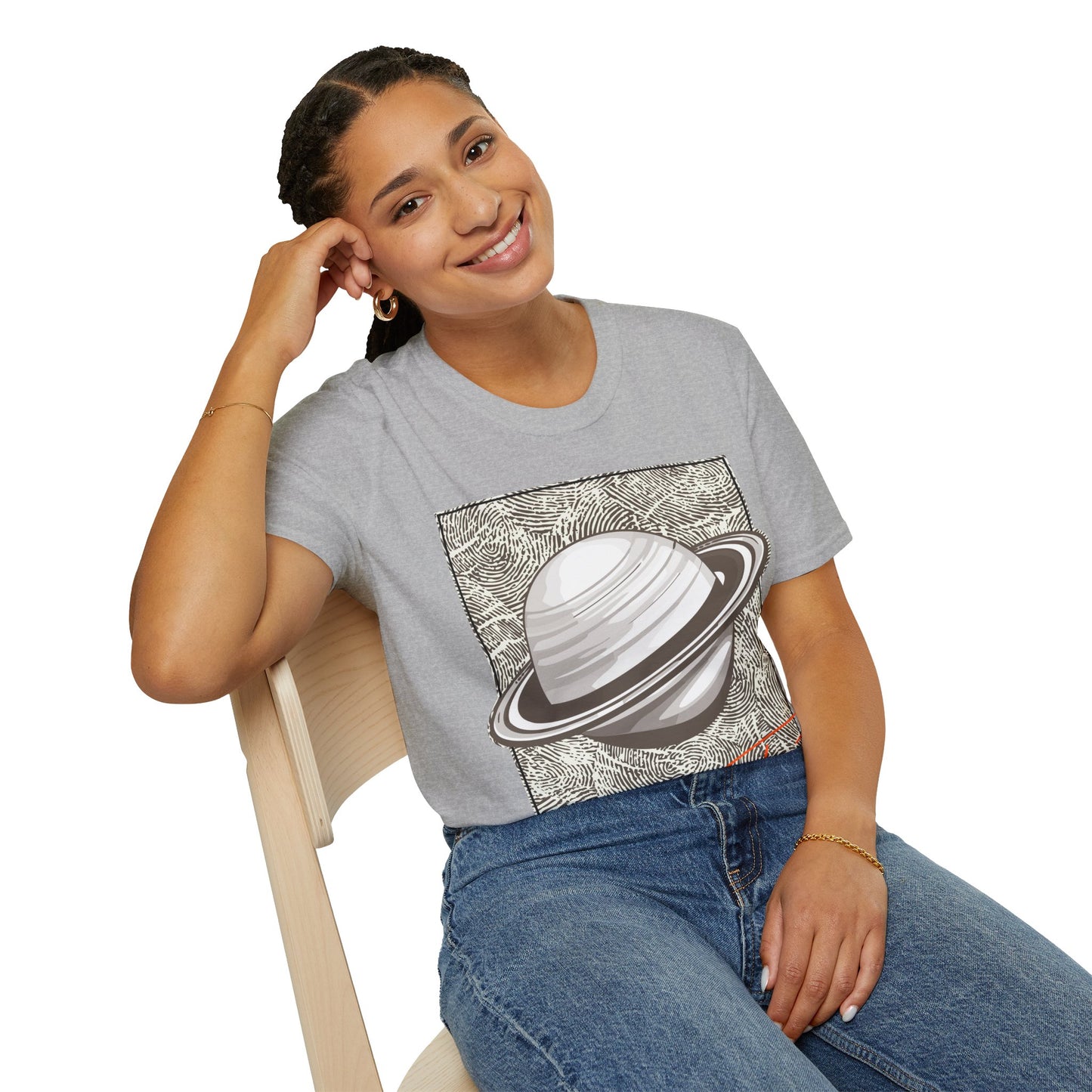 Dreamy Saturn Aesthetic Shirt – Space-Inspired Fashion Tee – Galaxy Text Design – Celestial Style T-shirt – Cosmic Trendy Top