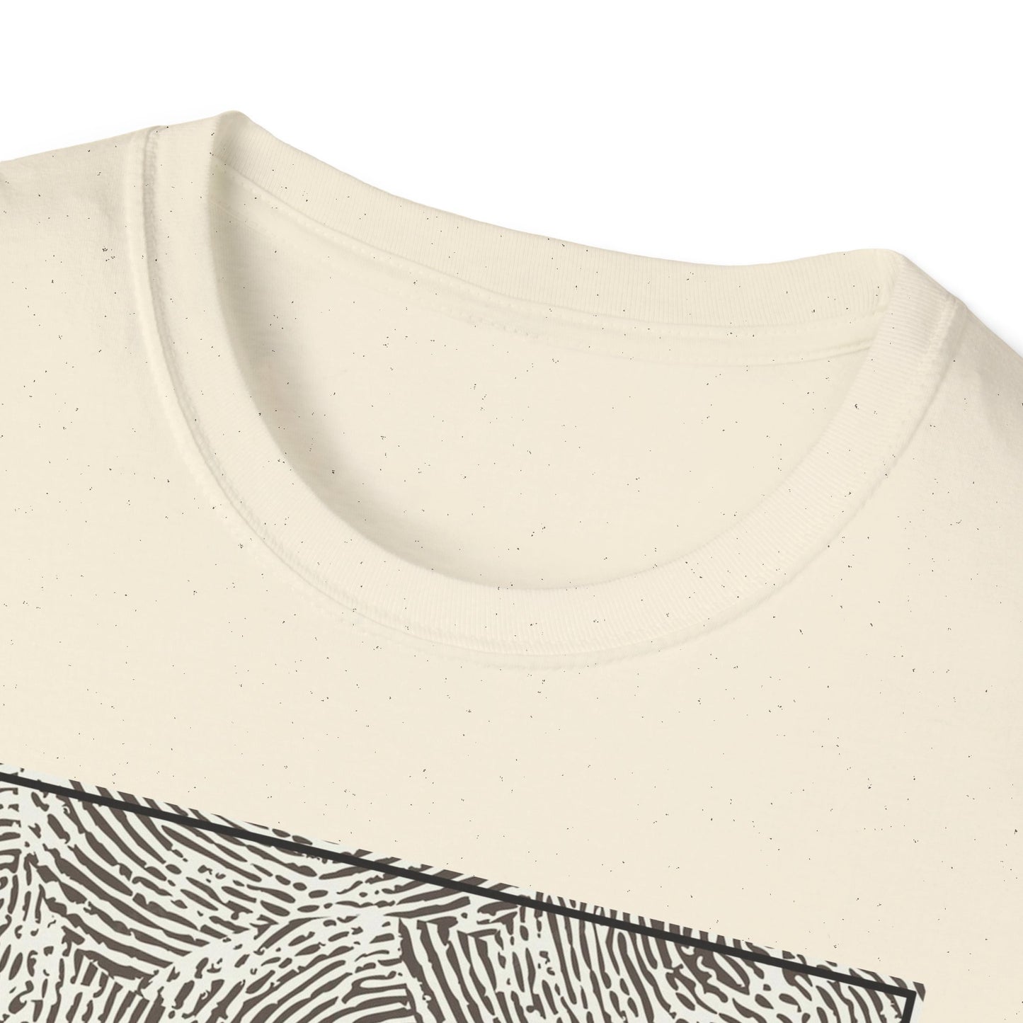 Dreamy Saturn Aesthetic Shirt – Space-Inspired Fashion Tee – Galaxy Text Design – Celestial Style T-shirt – Cosmic Trendy Top
