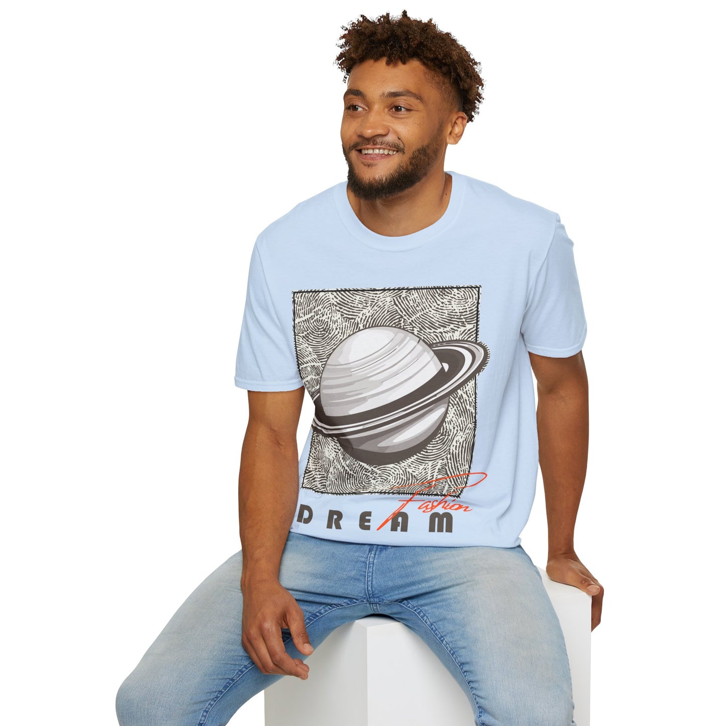 Dreamy Saturn Aesthetic Shirt – Space-Inspired Fashion Tee – Galaxy Text Design – Celestial Style T-shirt – Cosmic Trendy Top