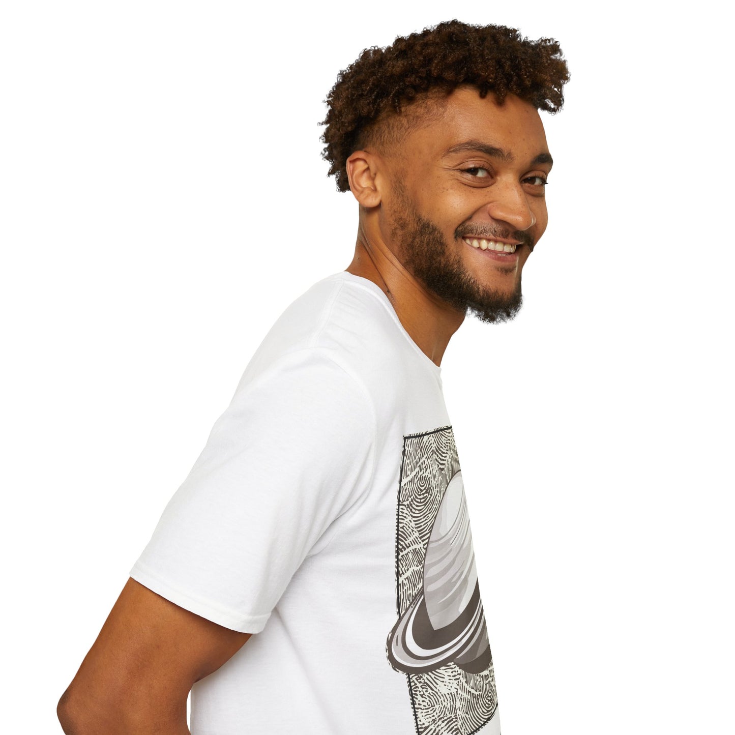 Dreamy Saturn Aesthetic Shirt – Space-Inspired Fashion Tee – Galaxy Text Design – Celestial Style T-shirt – Cosmic Trendy Top