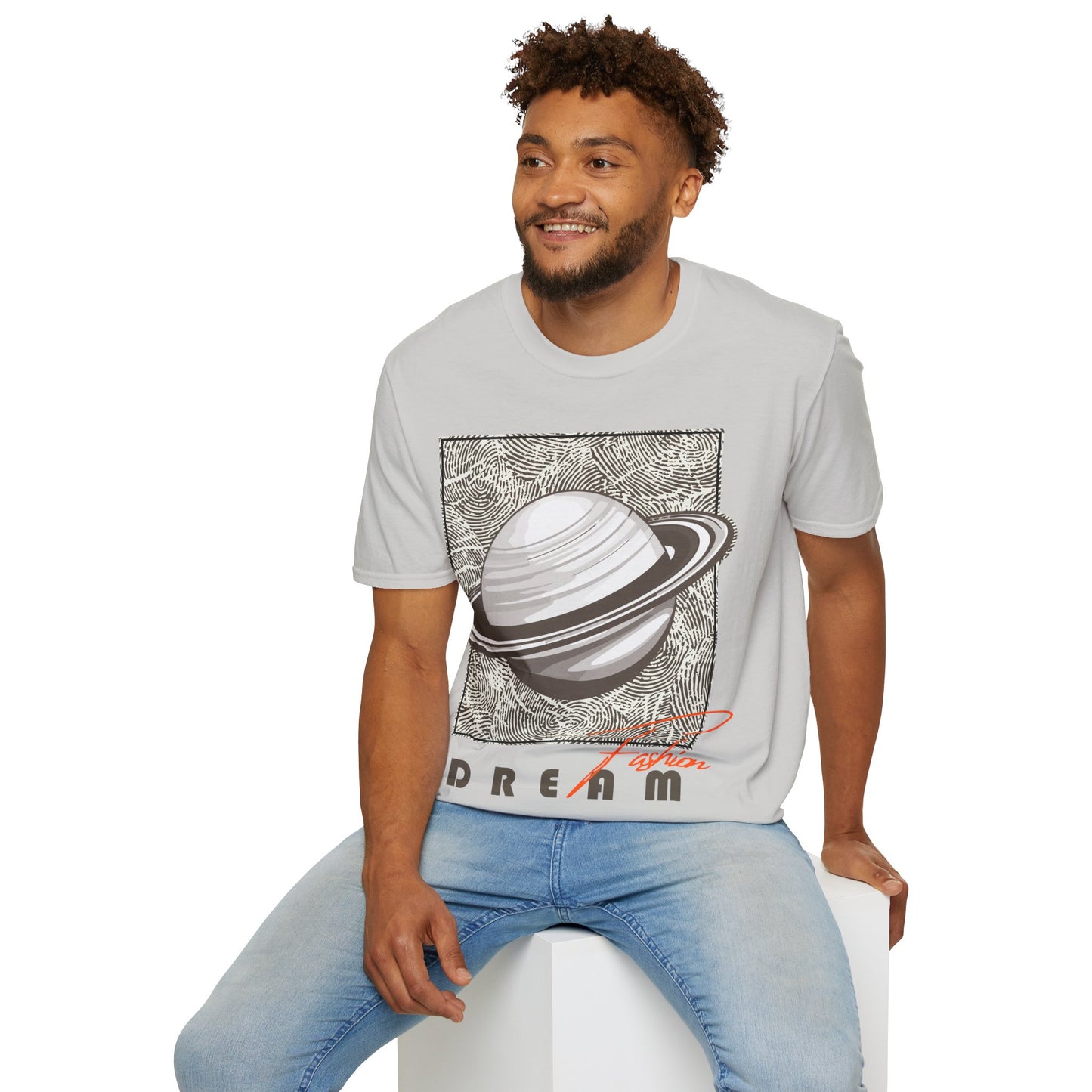 Dreamy Saturn Aesthetic Shirt – Space-Inspired Fashion Tee – Galaxy Text Design – Celestial Style T-shirt – Cosmic Trendy Top