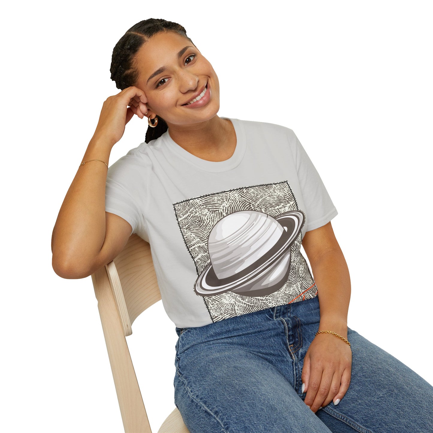 Dreamy Saturn Aesthetic Shirt – Space-Inspired Fashion Tee – Galaxy Text Design – Celestial Style T-shirt – Cosmic Trendy Top