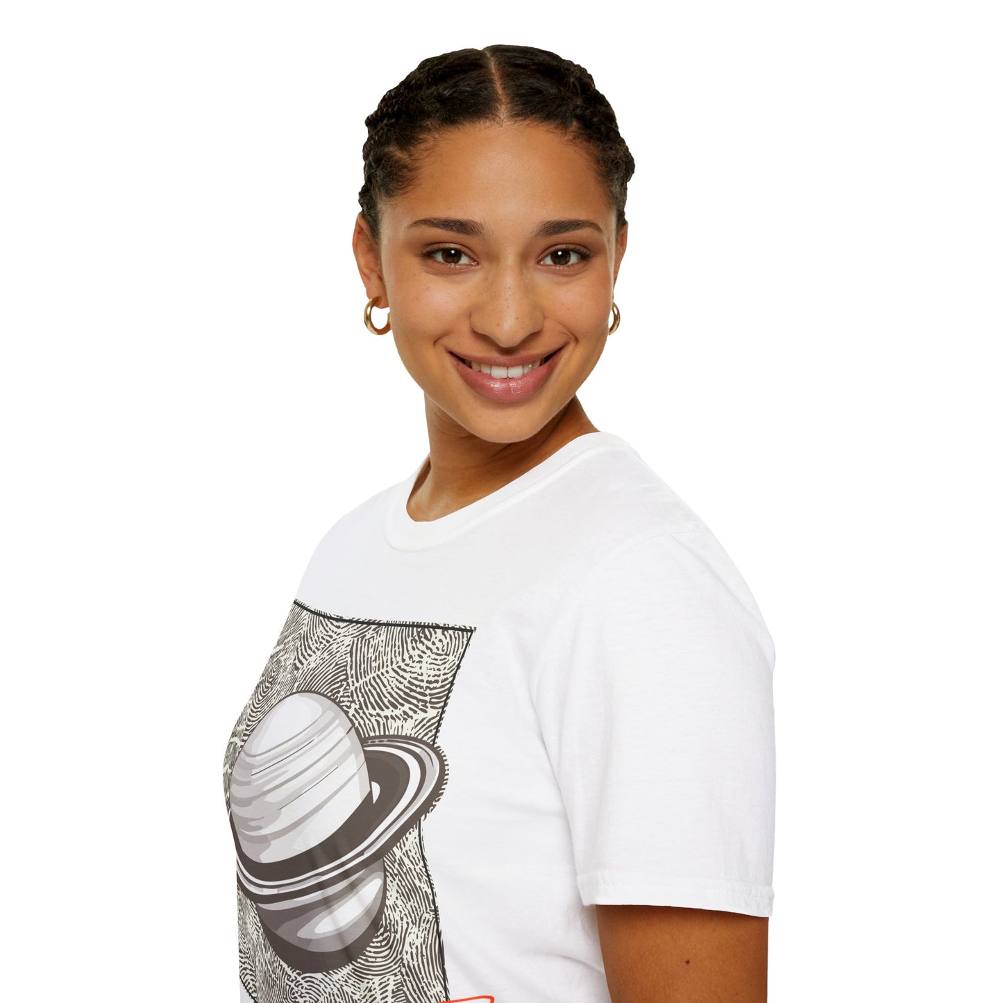 Dreamy Saturn Aesthetic Shirt – Space-Inspired Fashion Tee – Galaxy Text Design – Celestial Style T-shirt – Cosmic Trendy Top