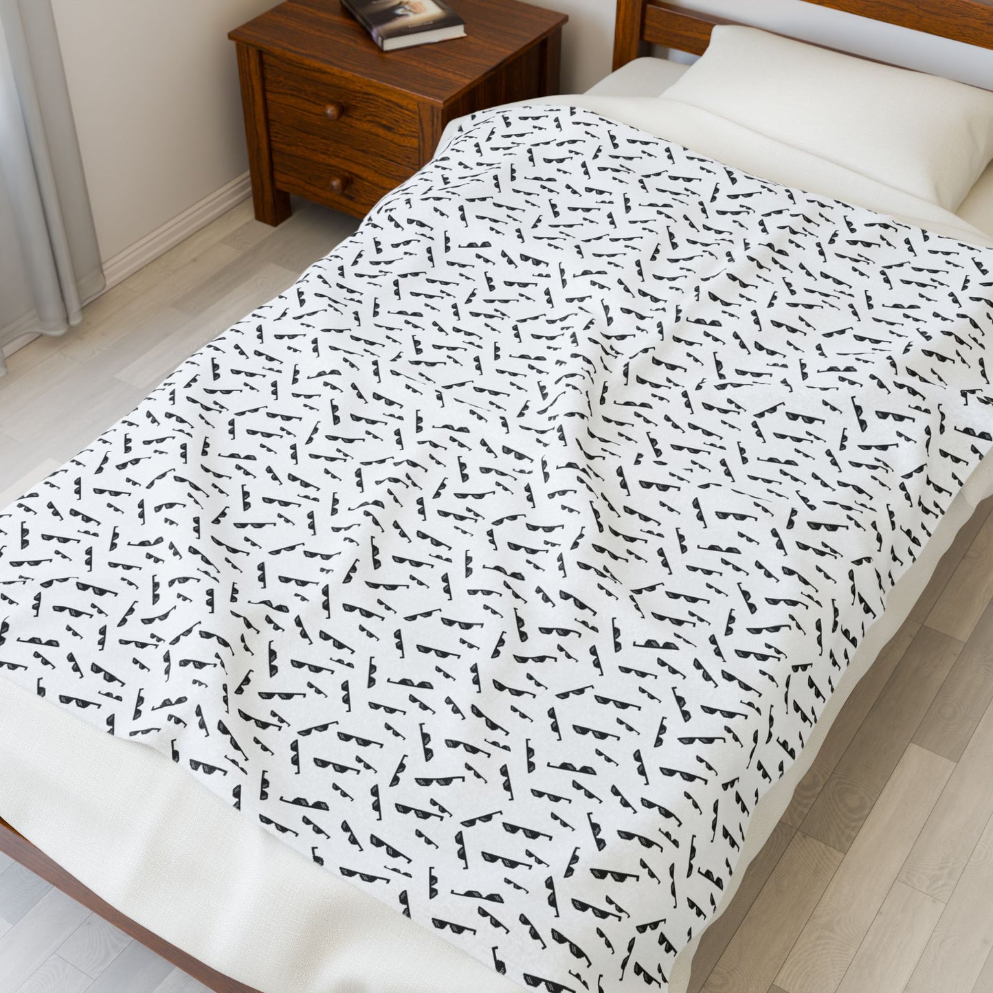 Cozy Velveteen Plush Blanket